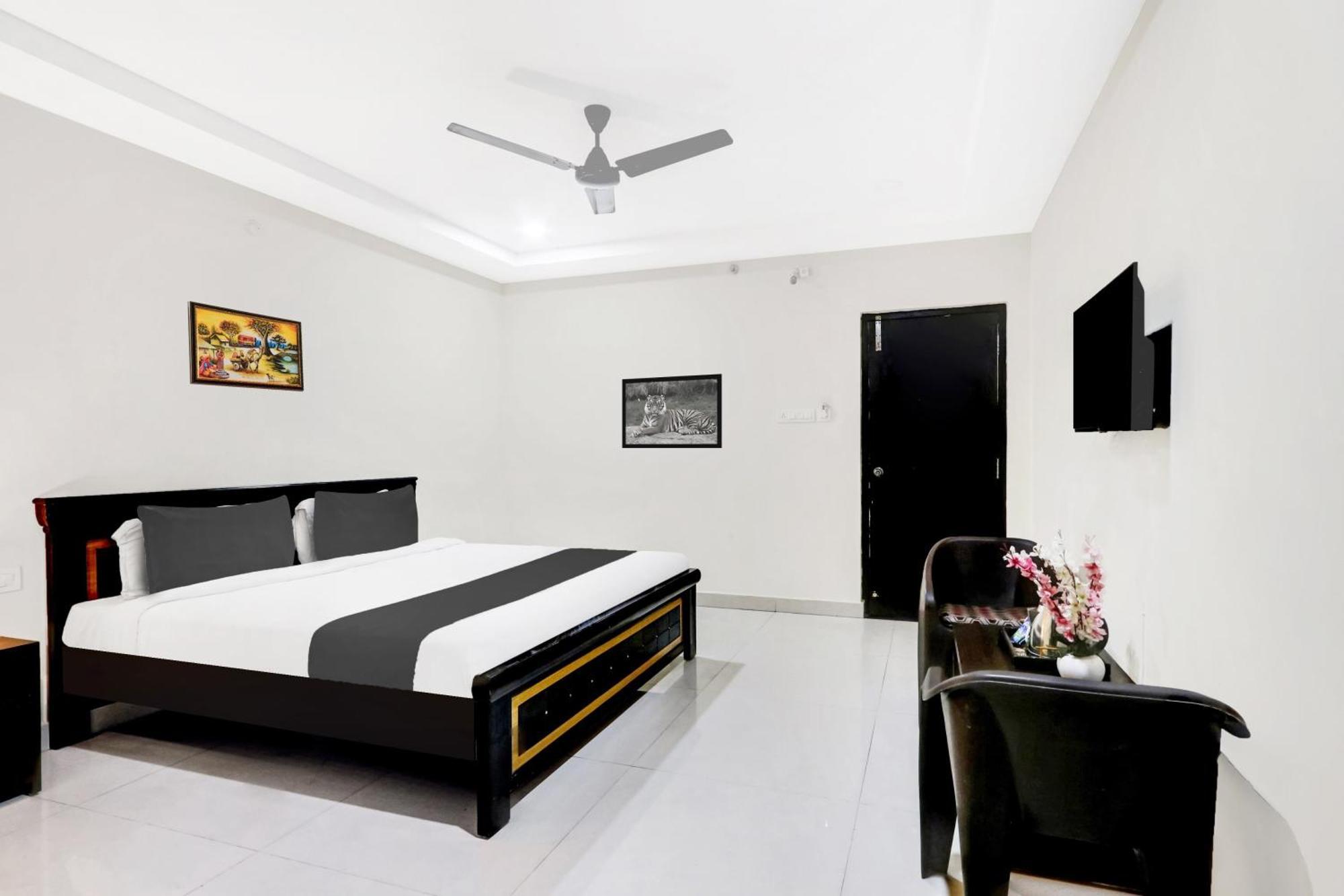 Super Townhouse Daba Garden Road Hotel Visakhapatnam Exterior photo