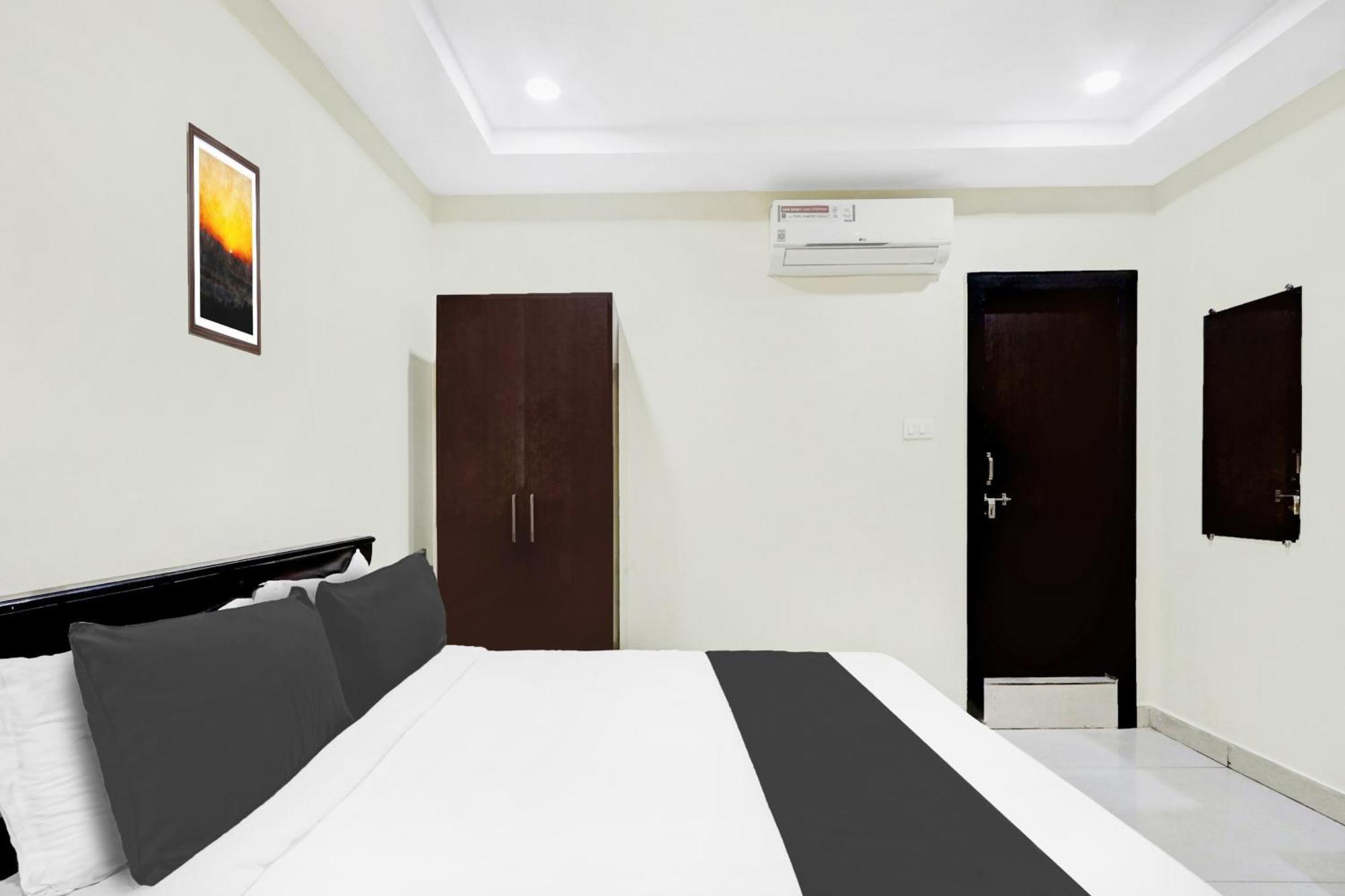 Super Townhouse Daba Garden Road Hotel Visakhapatnam Exterior photo