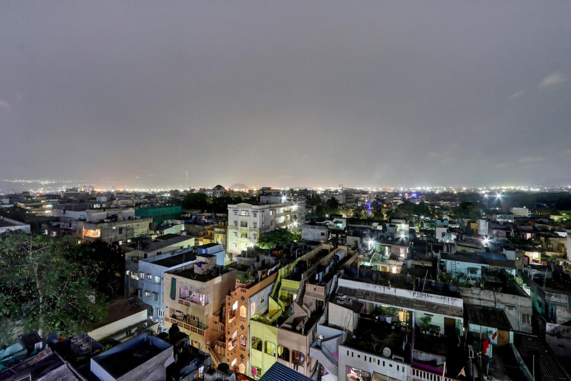 Super Townhouse Daba Garden Road Hotel Visakhapatnam Exterior photo